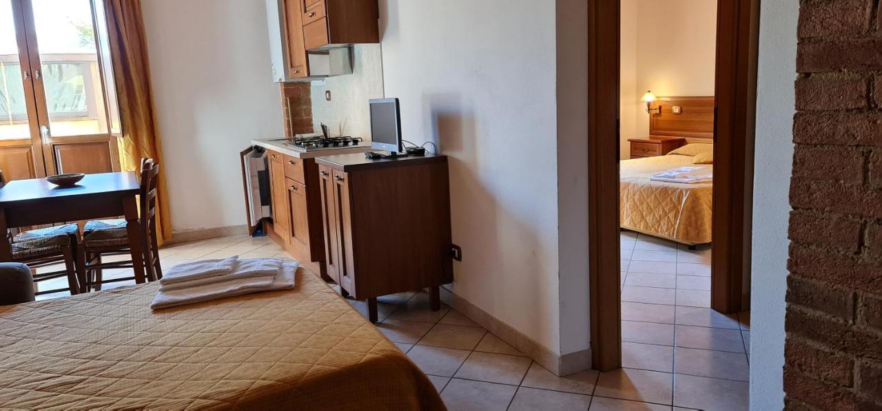 Aparthotel Oasi Del Grillo Castelnuovo Berardenga Exteriér fotografie