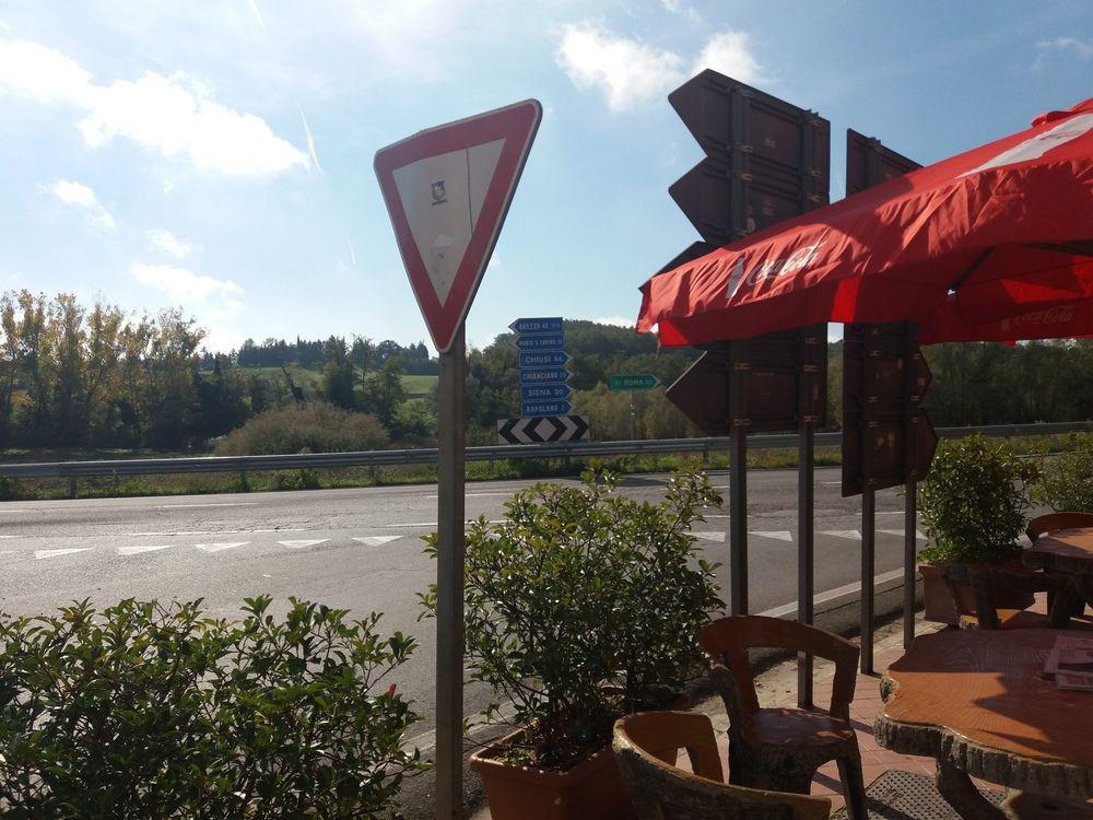 Aparthotel Oasi Del Grillo Castelnuovo Berardenga Exteriér fotografie