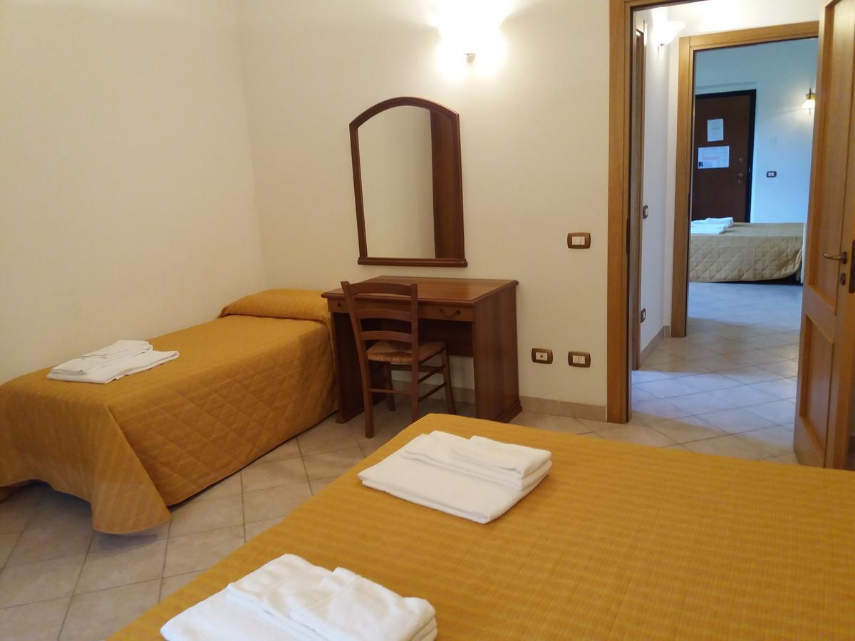 Aparthotel Oasi Del Grillo Castelnuovo Berardenga Exteriér fotografie